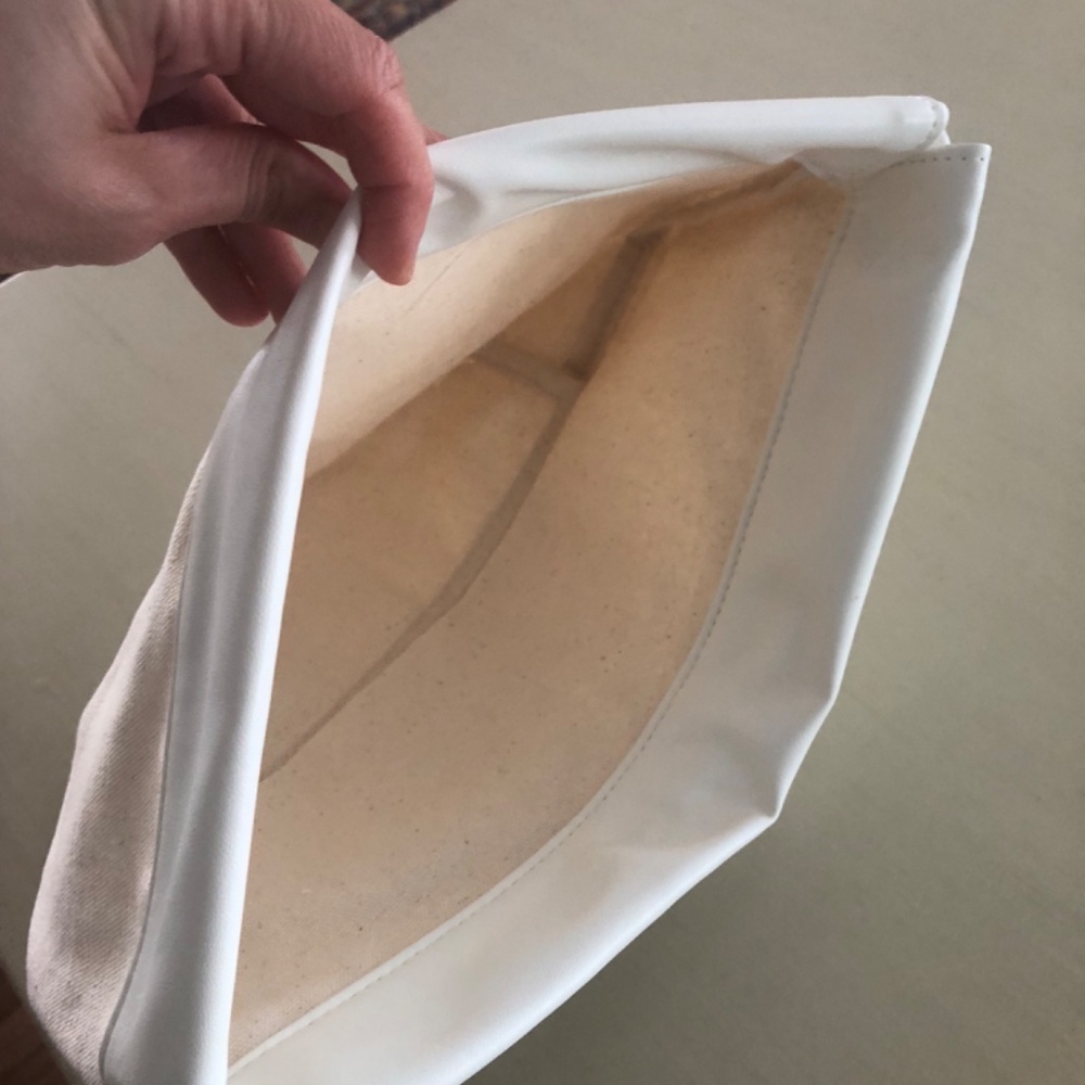 Tan Drawstring Cosmetic Bag With 14 Premium Perfume Samples (Great Condition) - Picture 4 of 7